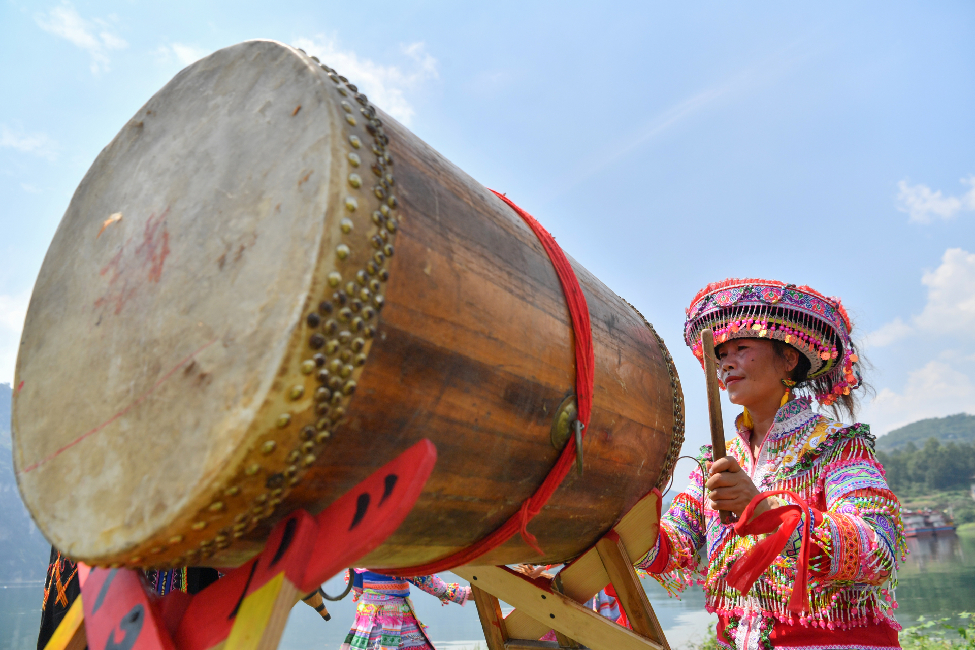贵州苗文传媒有限公司,贵阳市息烽县青山苗族乡,杨开兵,苗族,非物质