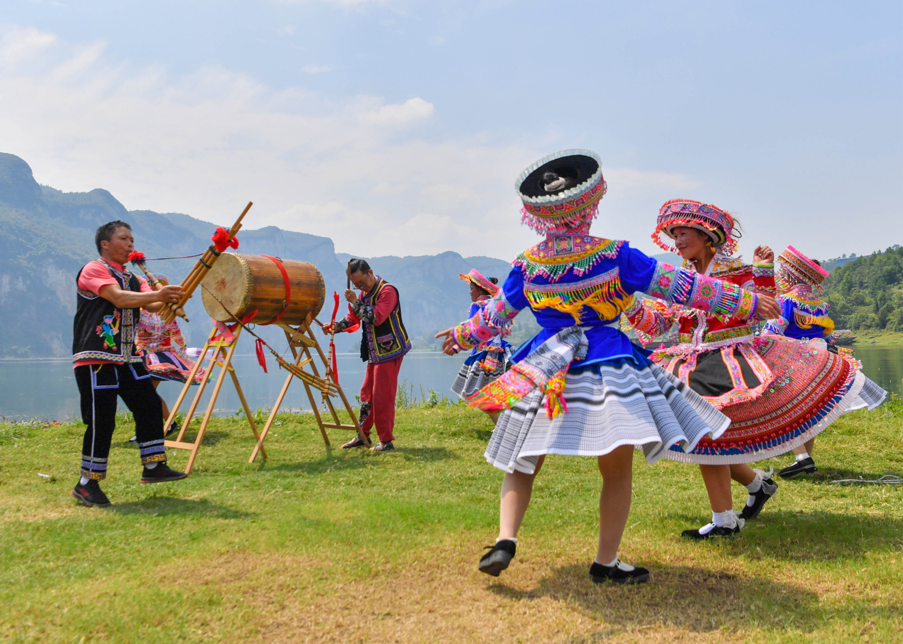 贵州苗文传媒有限公司,贵阳市息烽县青山苗族乡,杨开兵,苗族,非物质