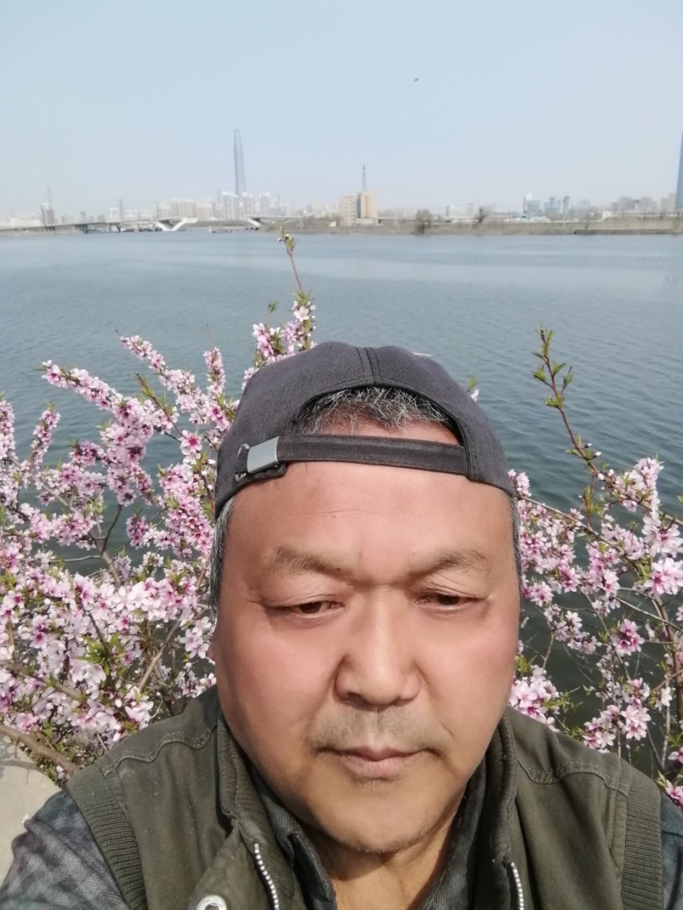 来自内蒙古的查干巴拉.