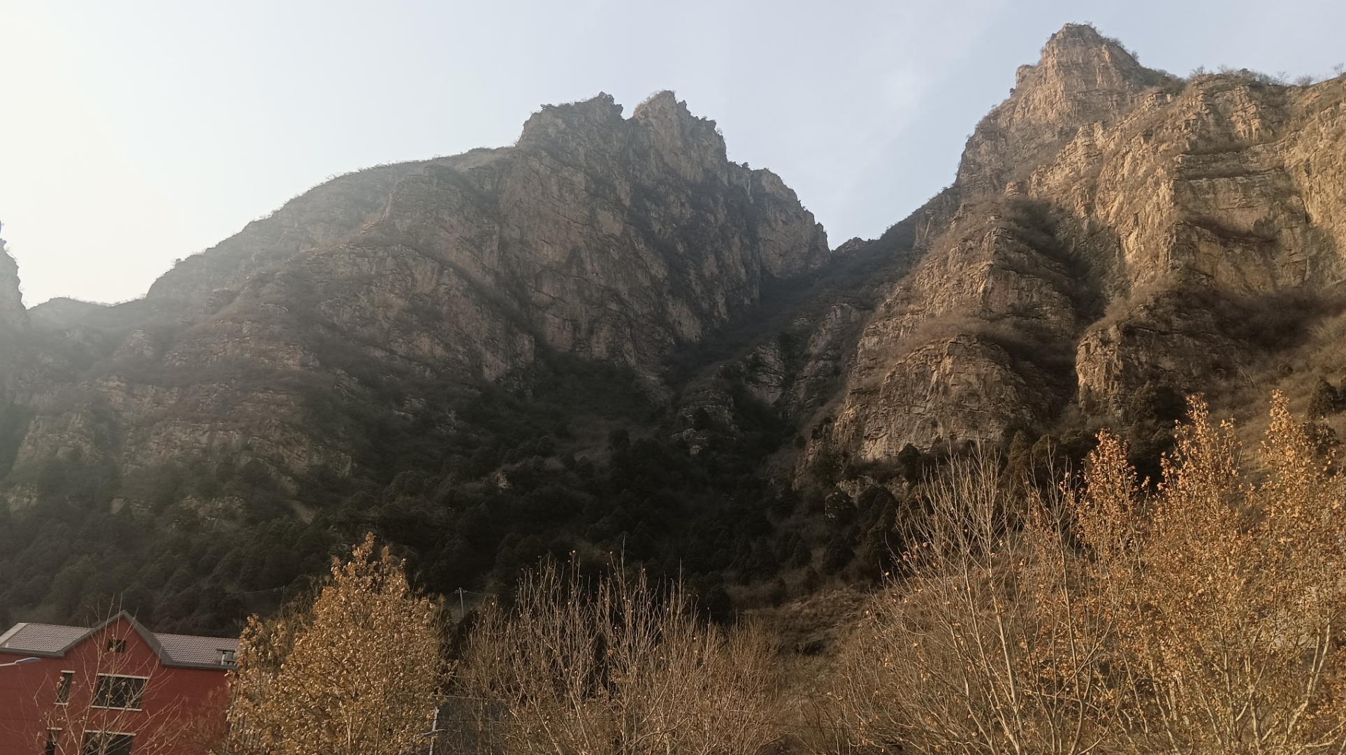 燕赵大地.太行山麓.