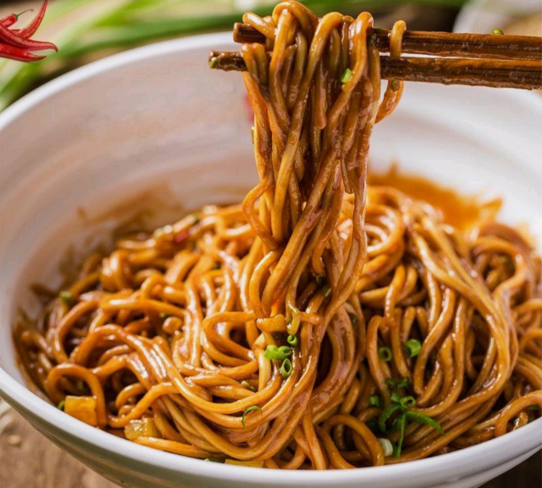 湖北##校园美食#    湖北美食  武汉热干面  热干面是湖北的风味特色