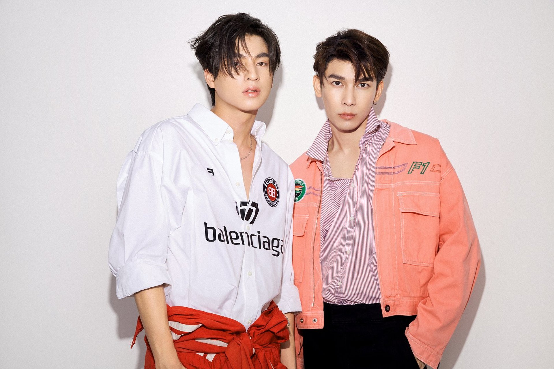 泰星#  mewgulf:10月电子刊完美上线,图片很多先上三张,喜欢的自劝缮