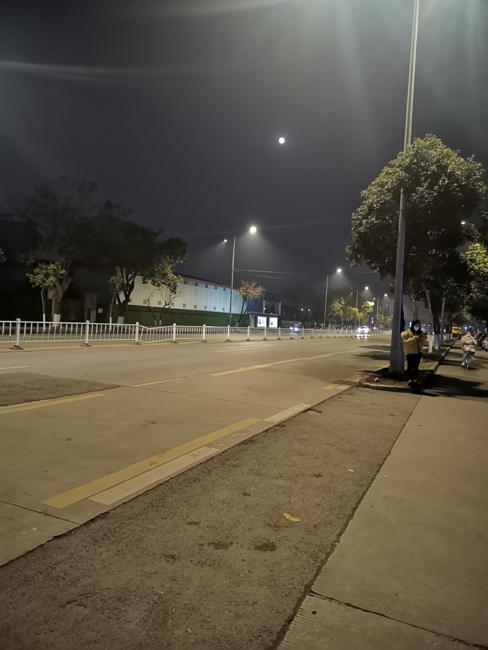 成都壬寅腊望皓月当空