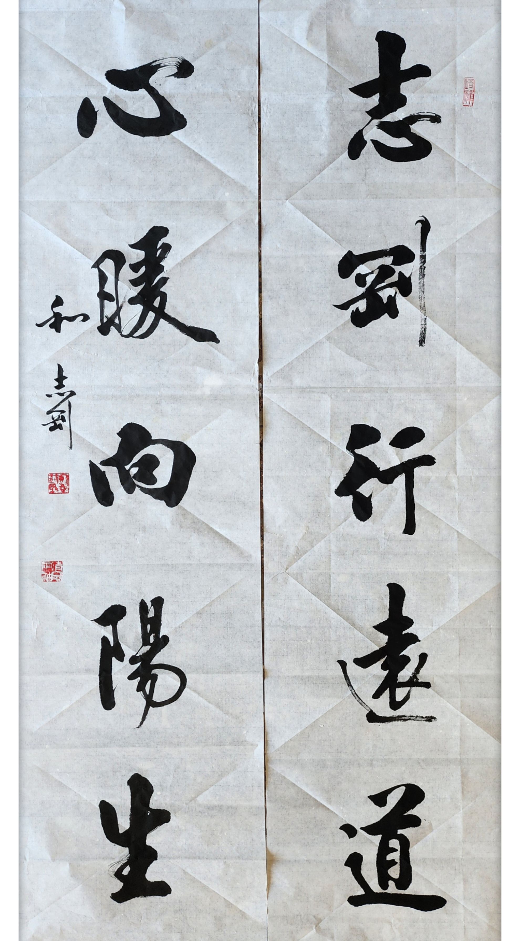 丽江古城黑龙潭畔,锁翠桥边的和志刚书院,恰似镶嵌在山水间的文化明珠