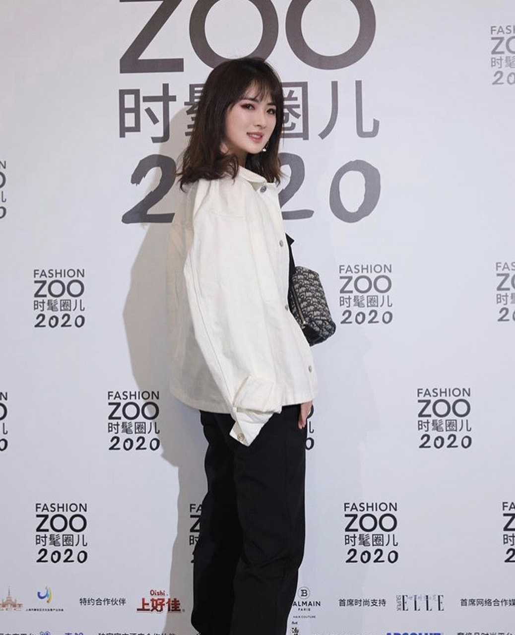 华为任正非二女儿姚安娜 又名姚思为,参加2020年fashion zoo时髦圈儿