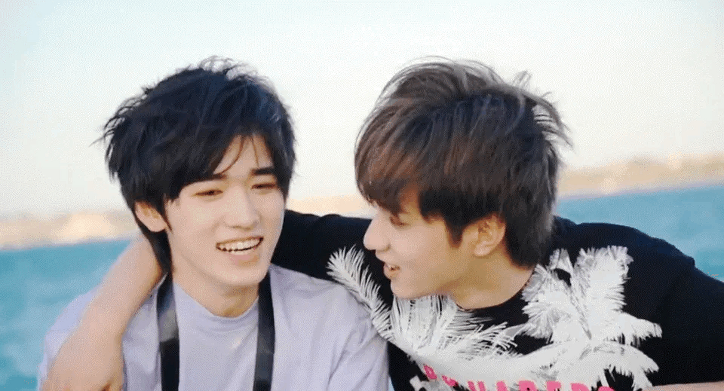 [亲吻][亲吻]#文轩# #碗盆# #宋亚轩# #刘耀文# #文严文be一万年