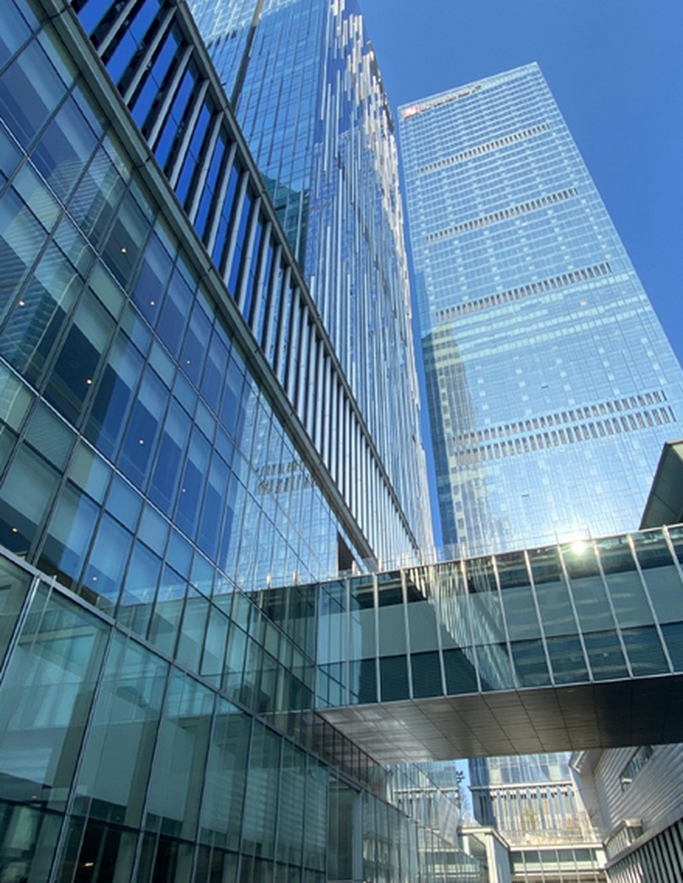 国金中心(南京ifc)新开业,据说有很多重奢品牌同时开业,有去逛的家人