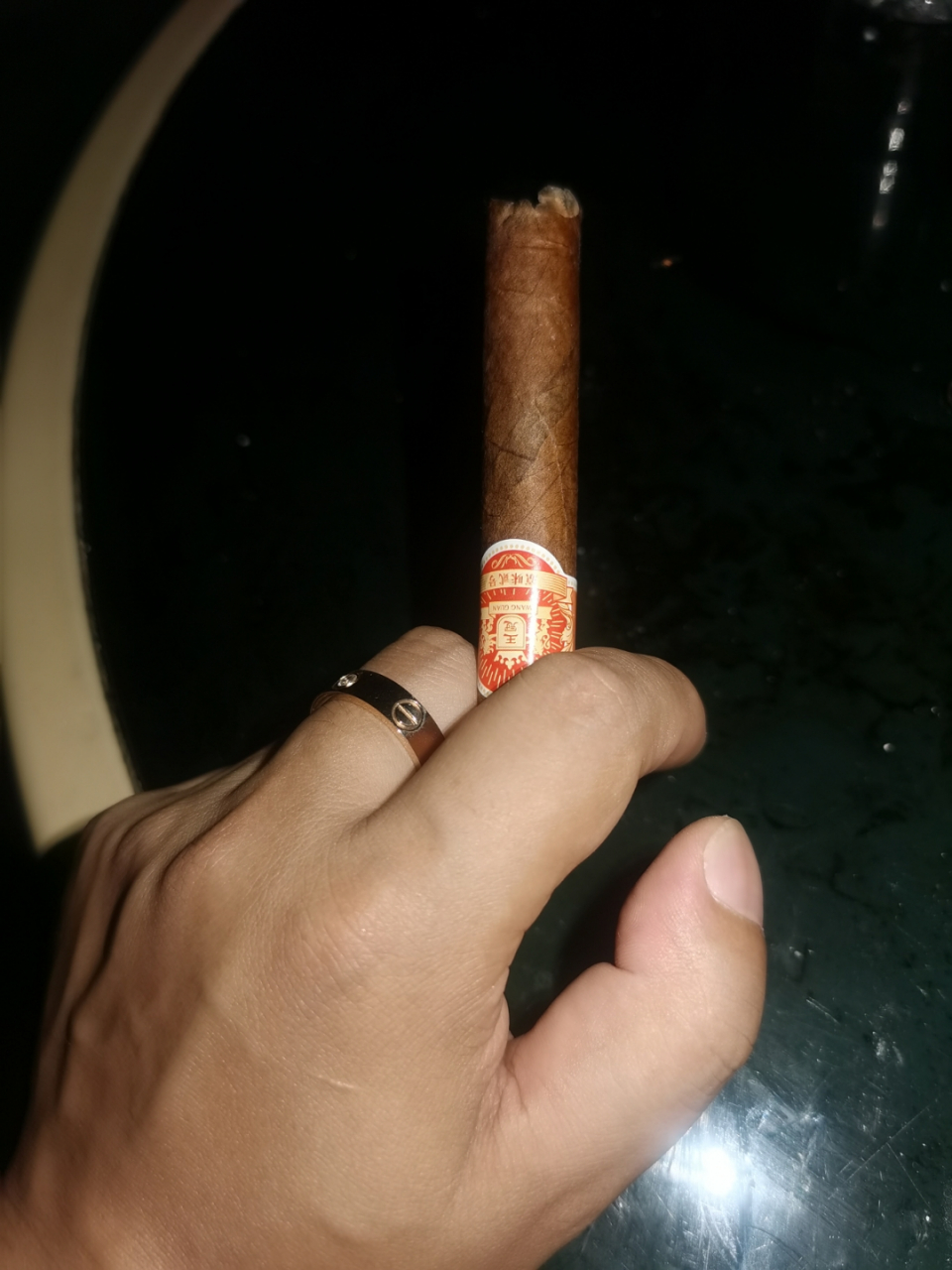 抽一根孤独的烟[失望]