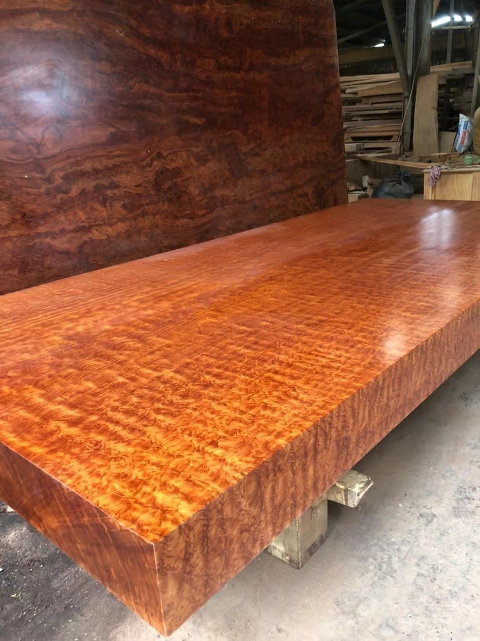 缅花大板 412×190×22(cm),算不算精品呢?