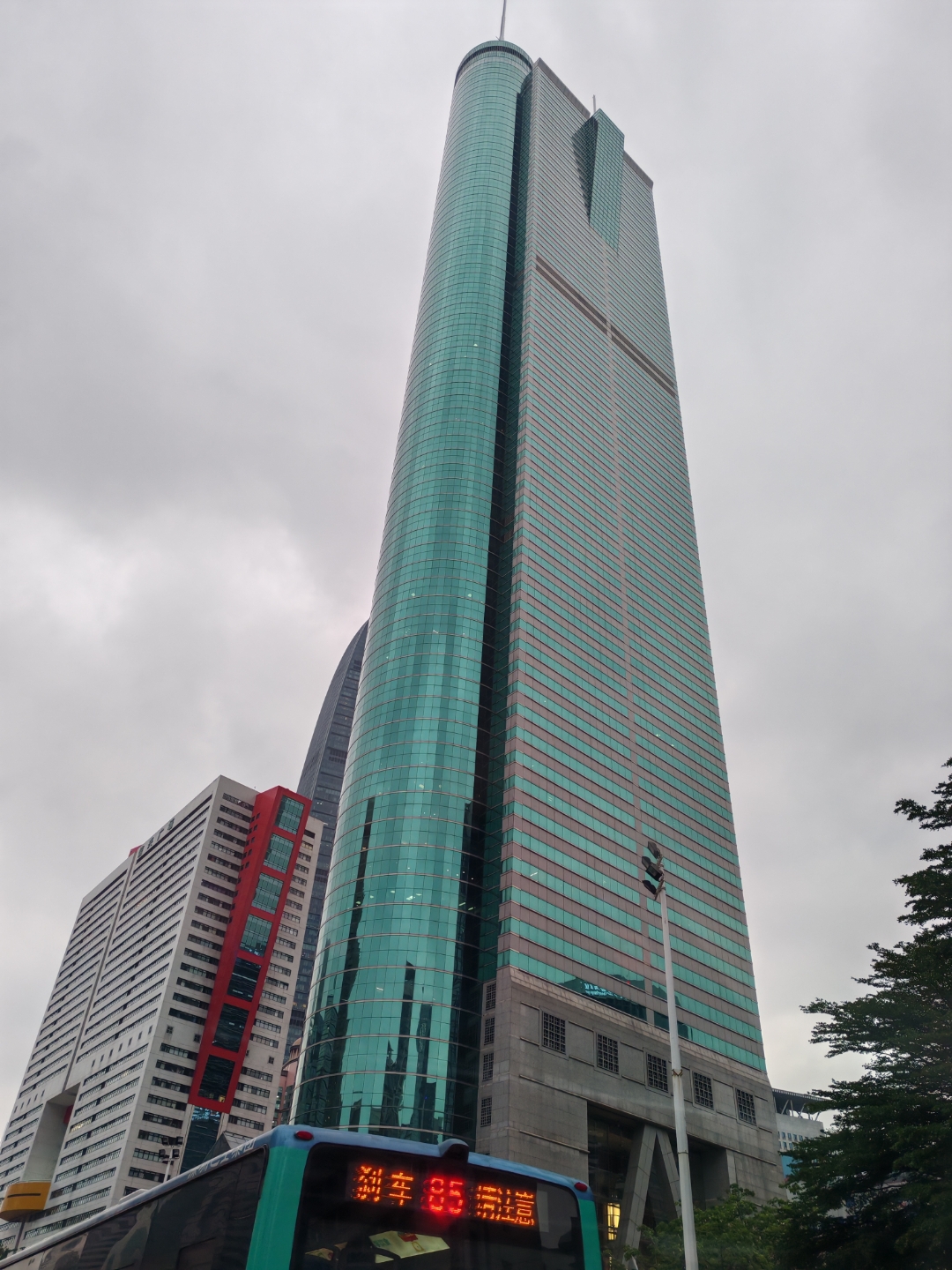 高楼大厦耸立,街角遇见生活.罗湖高楼!