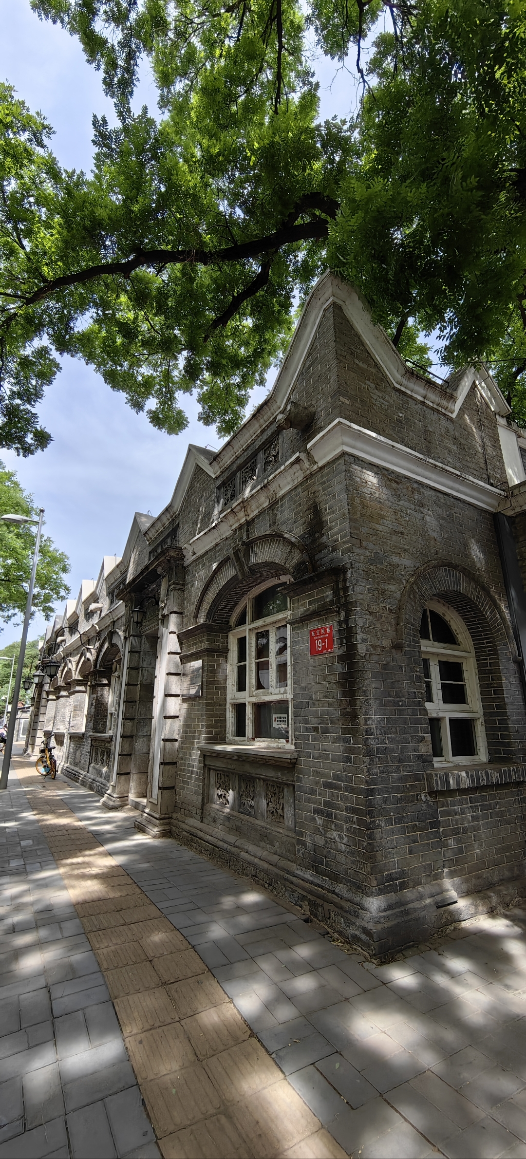东交民巷,位于北京市东城区,建造于中国13世纪的元朝鼎盛时期