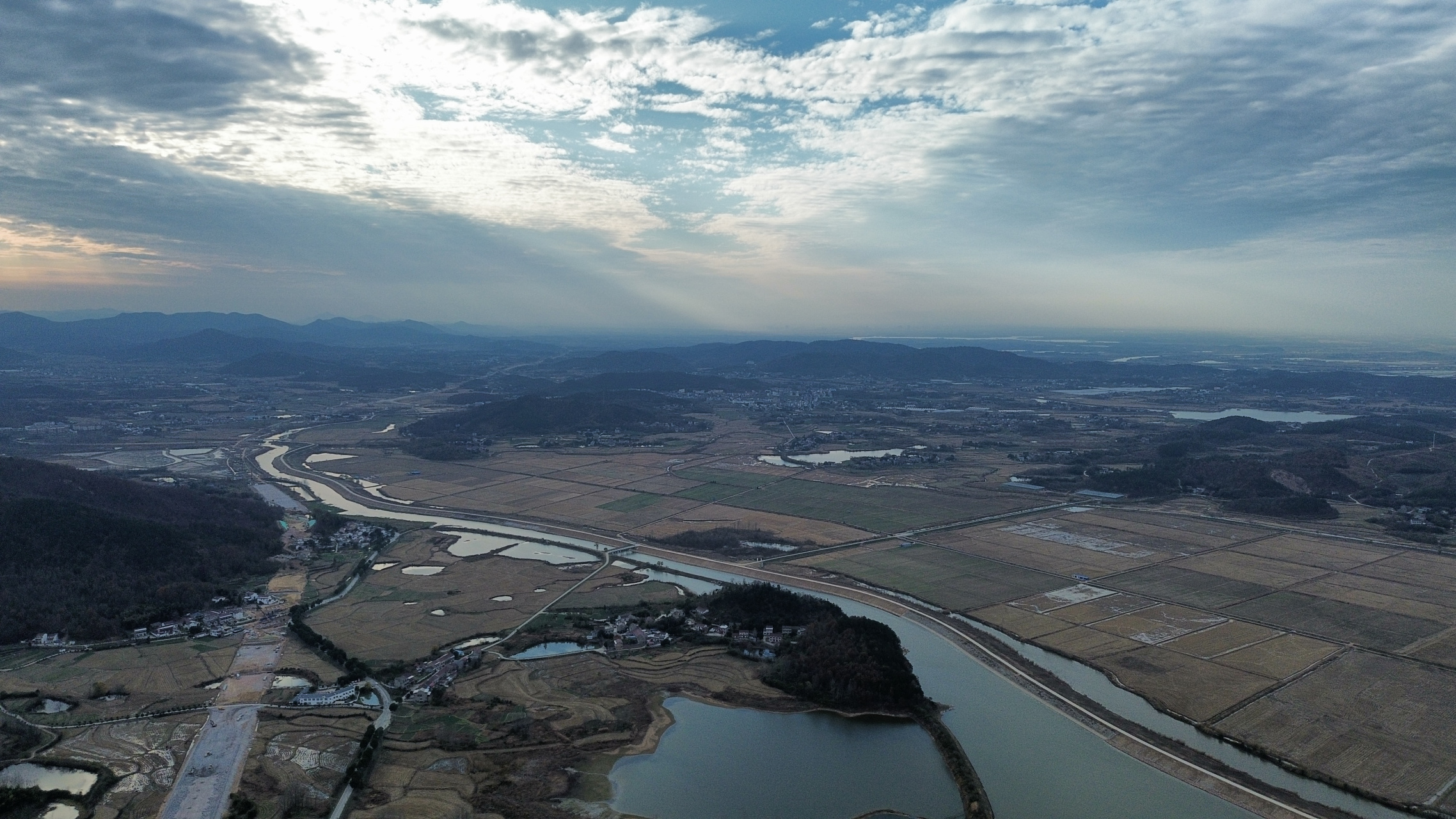 随手拍的冬季封神照片# 安庆大龙山巨石山