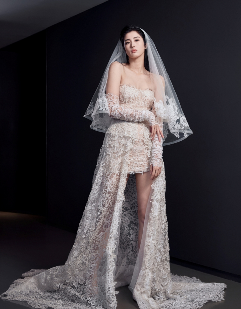 体育界也是美女层出不穷,前女足门将赵丽娜身材不输维密超模!