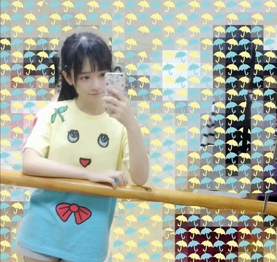 考古鞠婧祎早期照片 看来并没有整容呀[鼓掌]