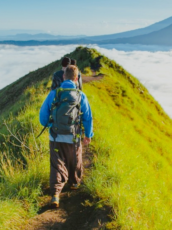 在这旅行的路上,我看到了年年月月花相似,岁岁年年人不同的景象