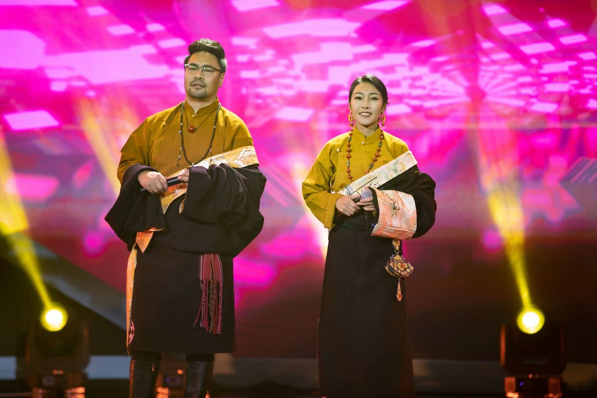 德格达拥 康巴卫视跨年晚会