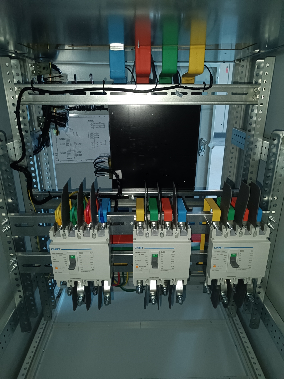 母排,母排是干什么用的 母排,母排是干什么用的