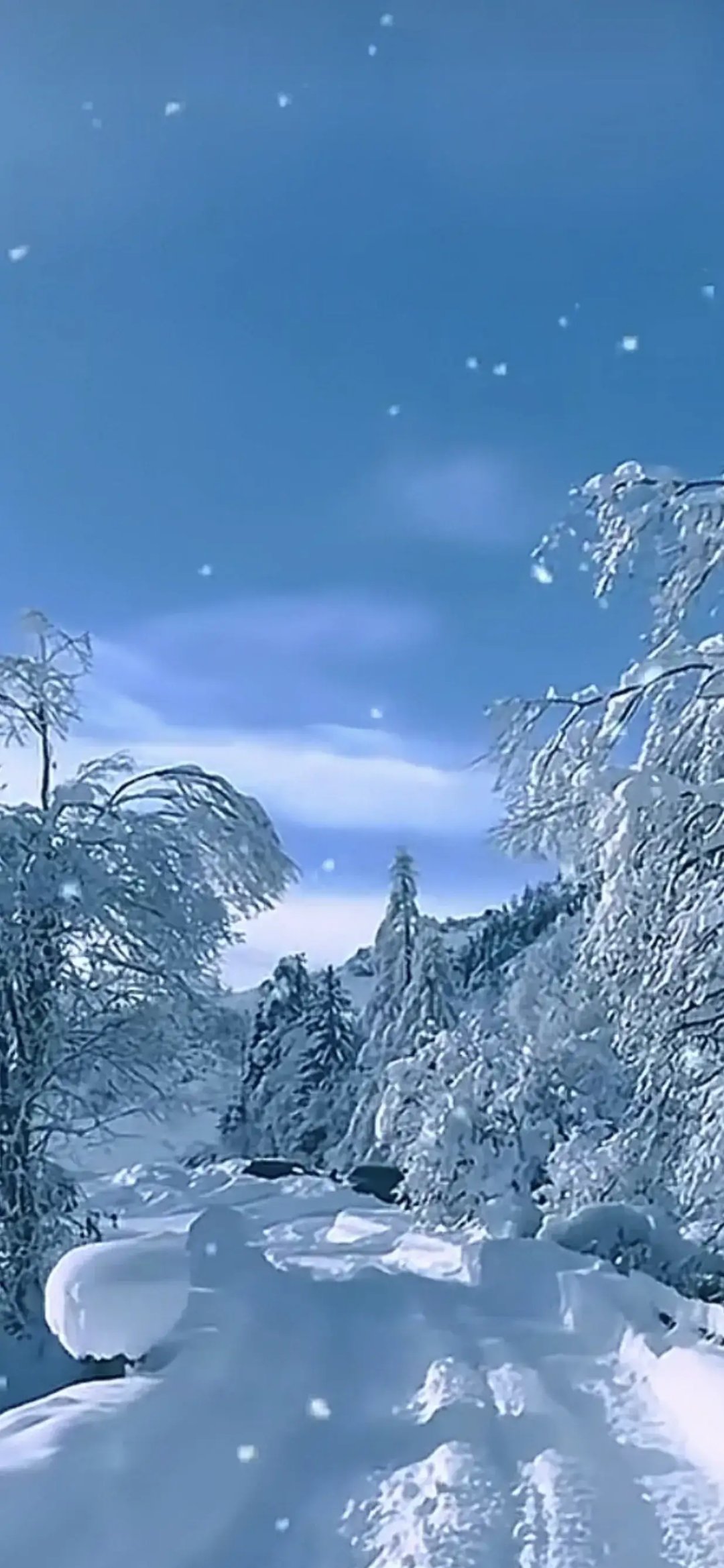 上联:雪山添画意 下联:[比心][比心][比心]