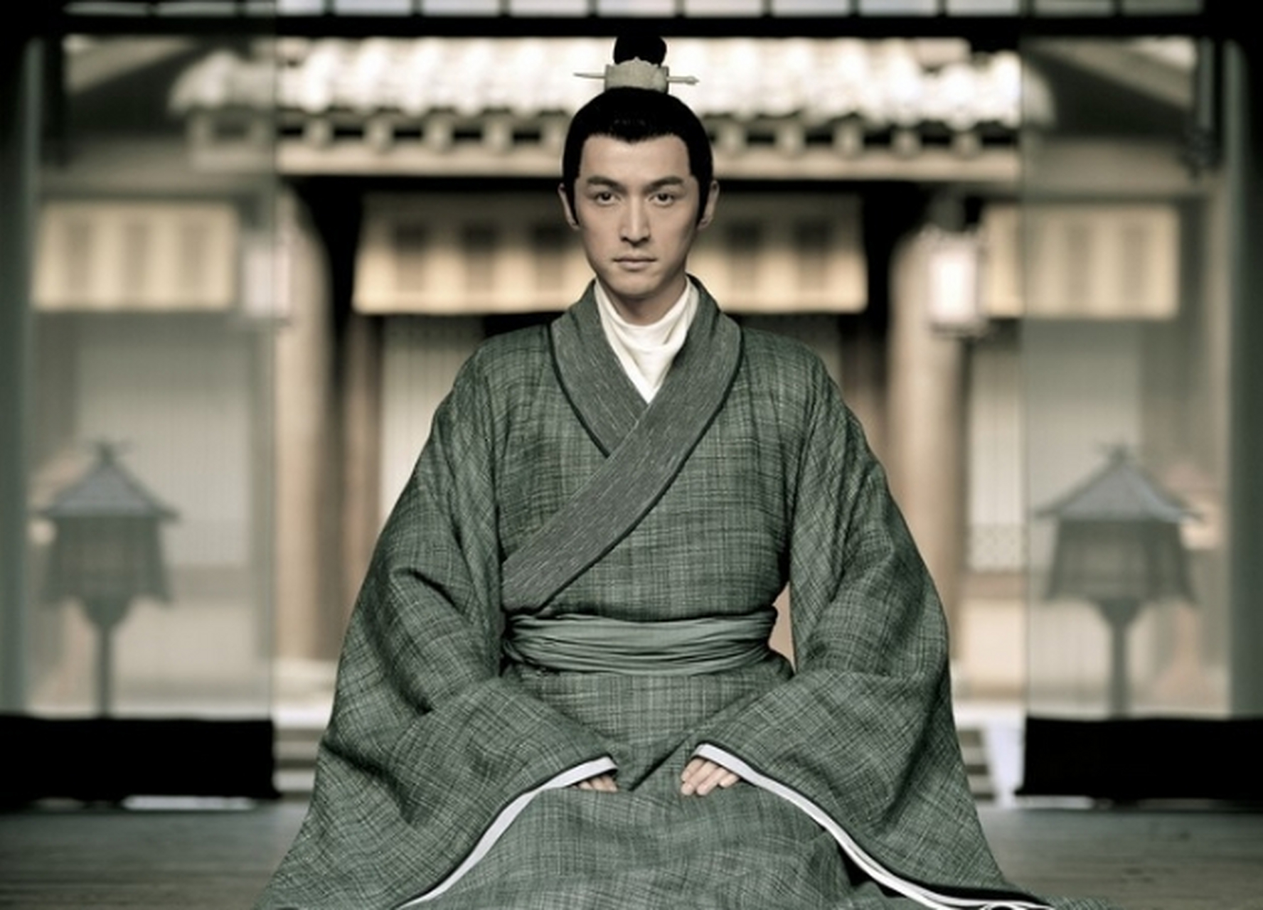 胡歌在《琅琊榜》中饰演的梅长苏给人留下了深刻印象,所谓"遥映人间