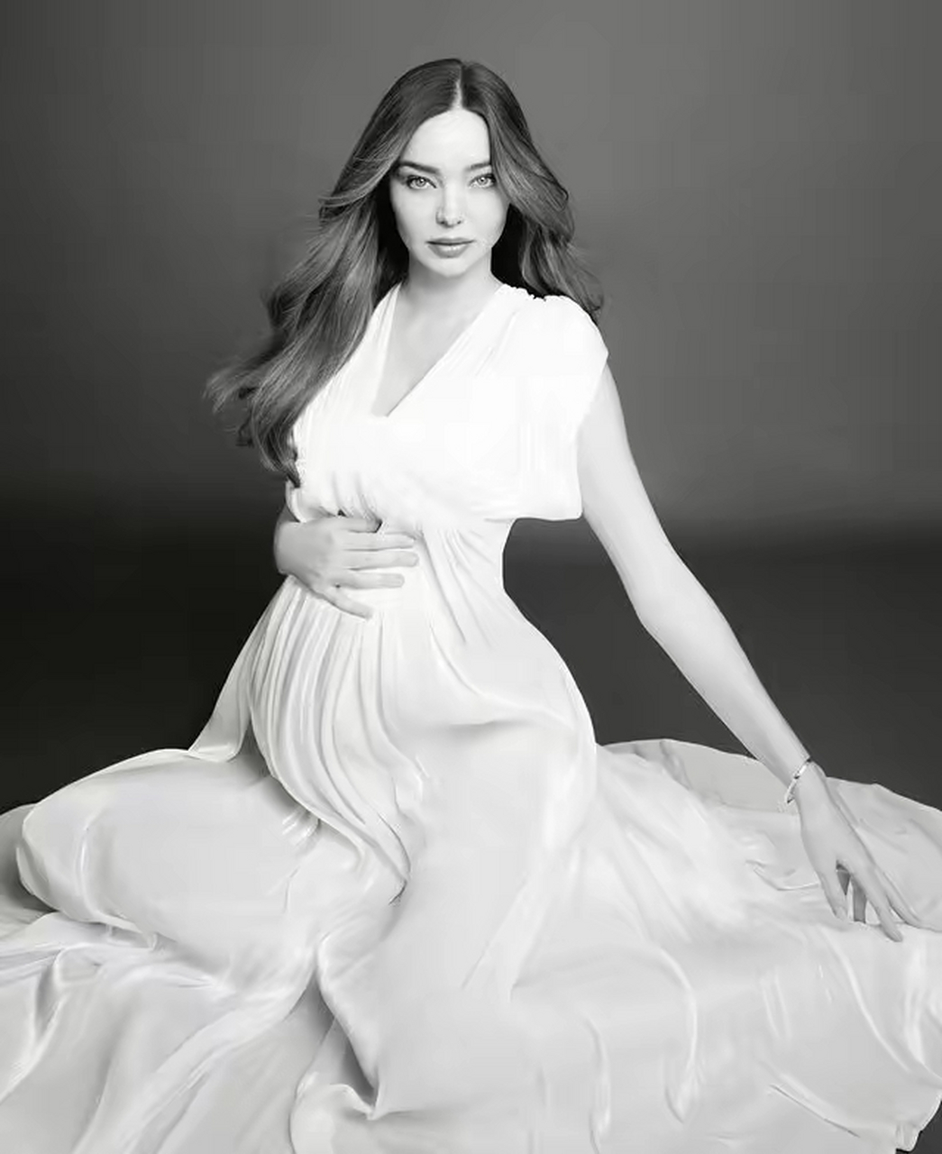 维密天使米兰达可儿怀着四胎拍写真,模特界的拼命三娘实锤!