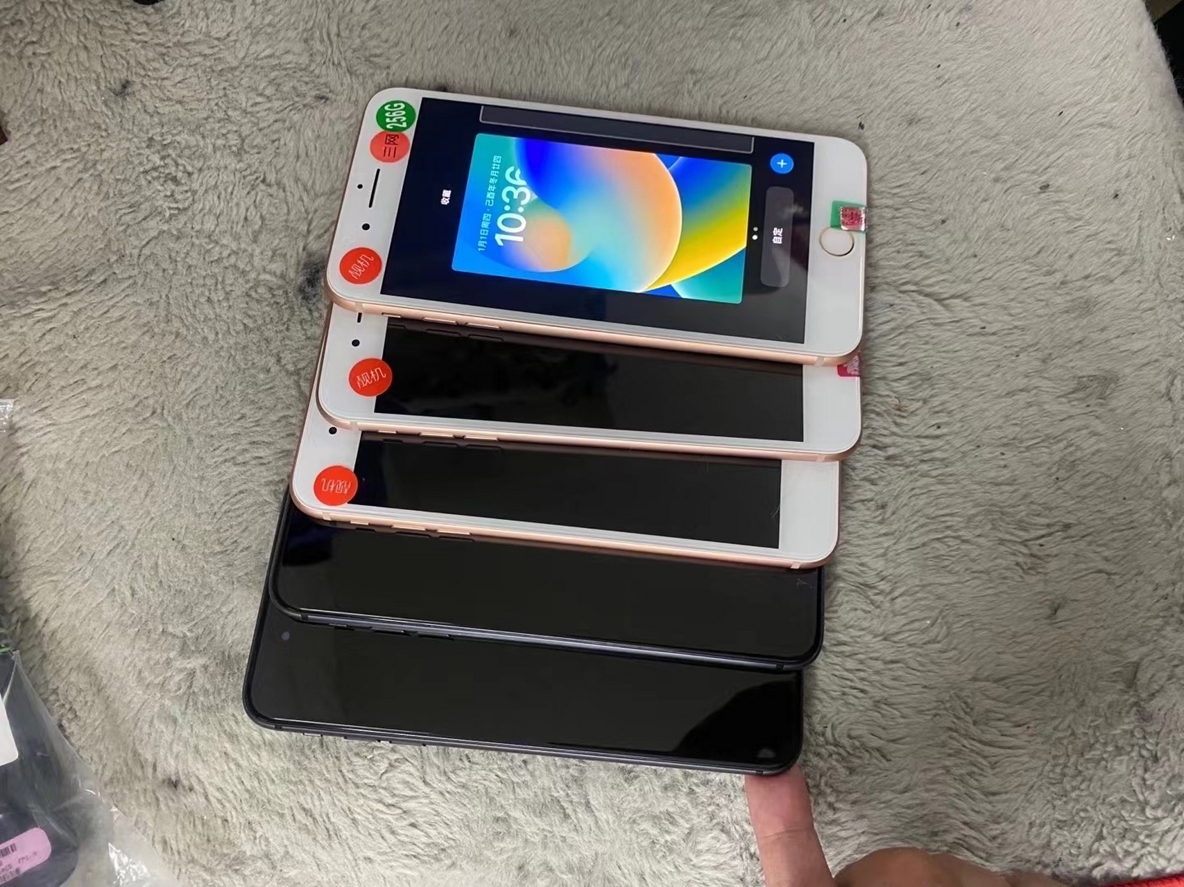 苹果8plus 256 美版三网 全原装 全绿靓机 电池高效率1580