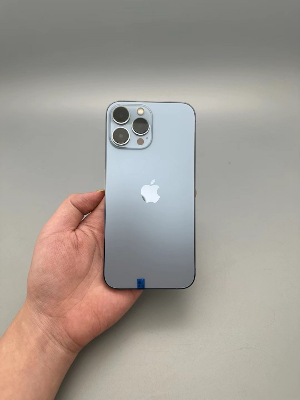 苹果 13promax 1tb 版本:港版,电池:88% 颜色:蓝色,成色:靓机 备注