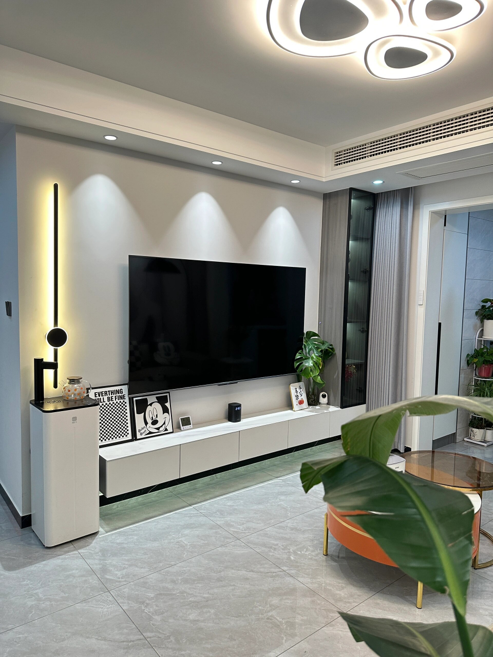 邻居们过来参观都说我家显大搭配好看, 下面就分享几点我家装修经验