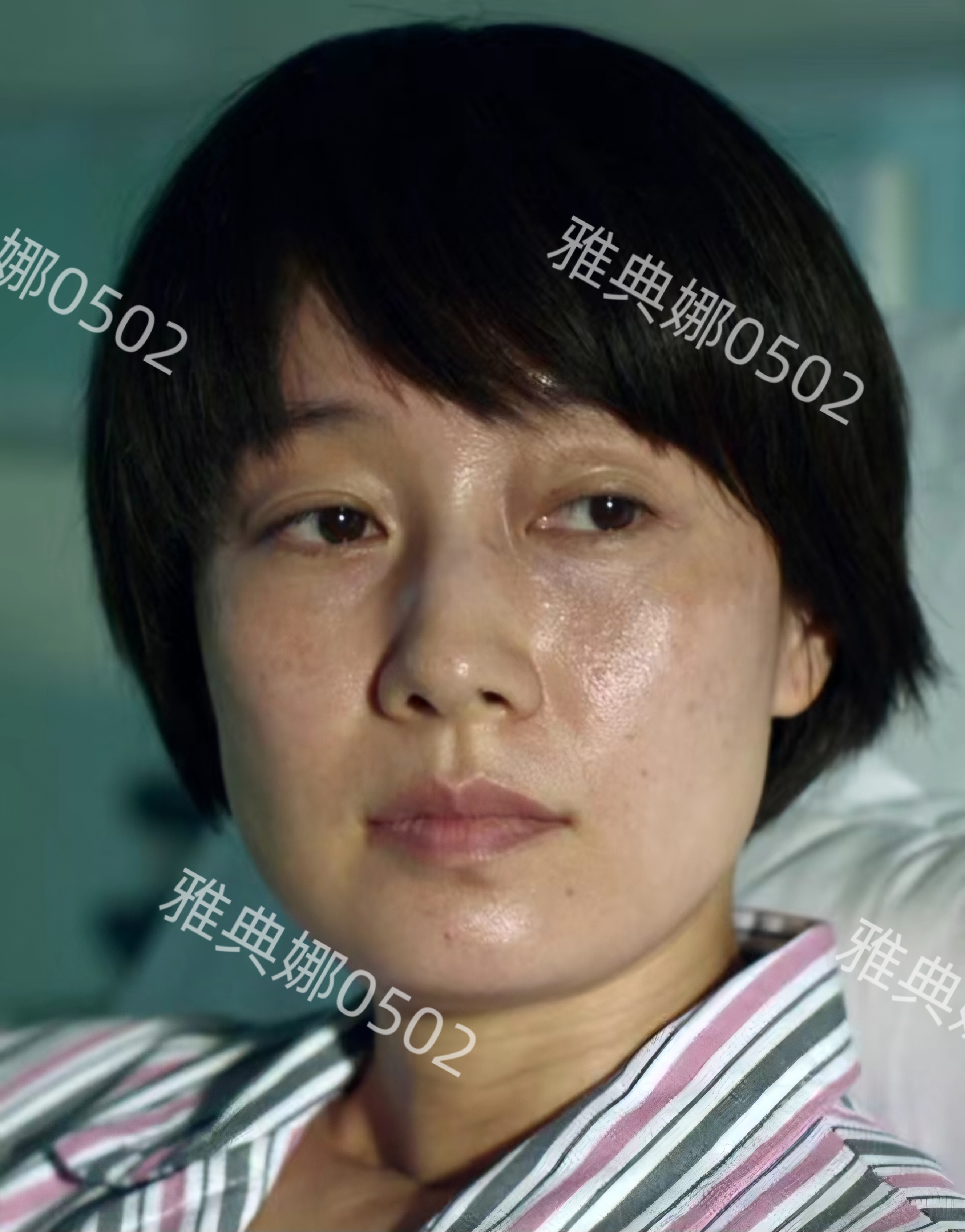 马伊琍素颜出演新剧,皮肤状态好真实代入感很强,比那些滤镜开到看不清