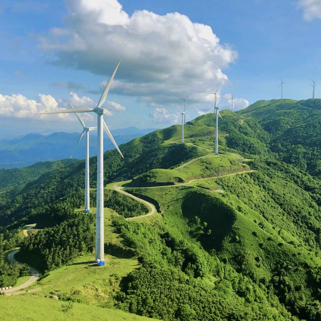 新兴风车山海拔图片