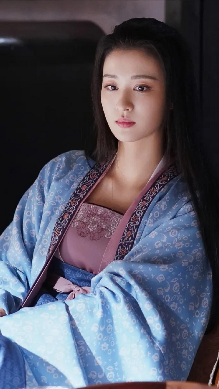 刘亦菲王楚然,这组图好难分辨