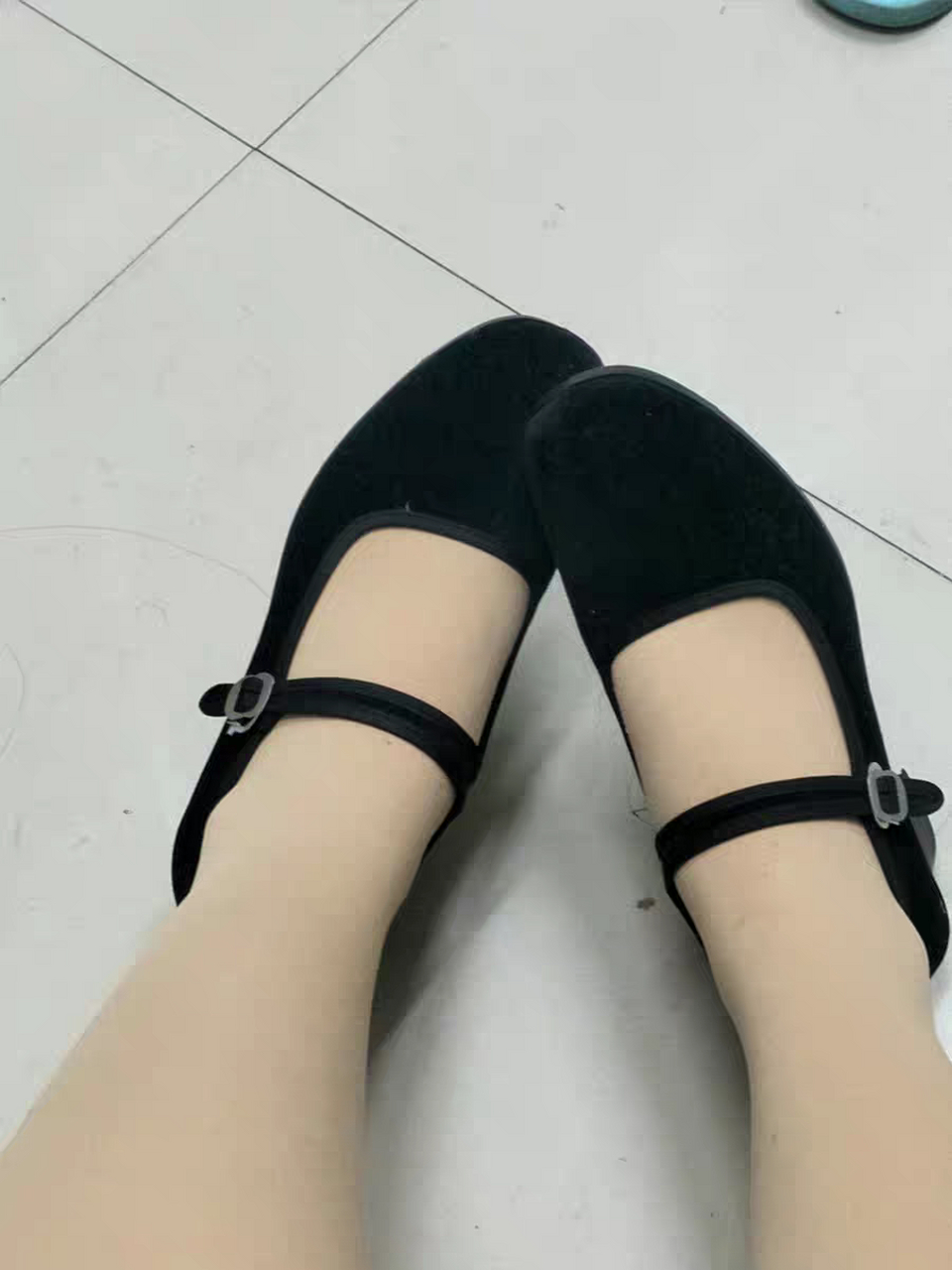 丝袜一带布鞋