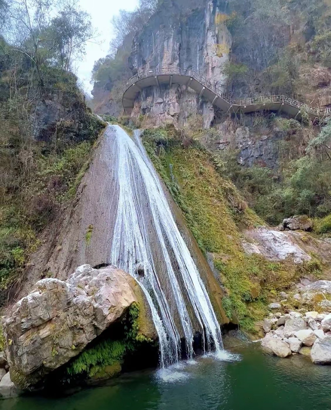 旅游去哪里好玩的地方(旅游去哪里好玩的地方有哪些)