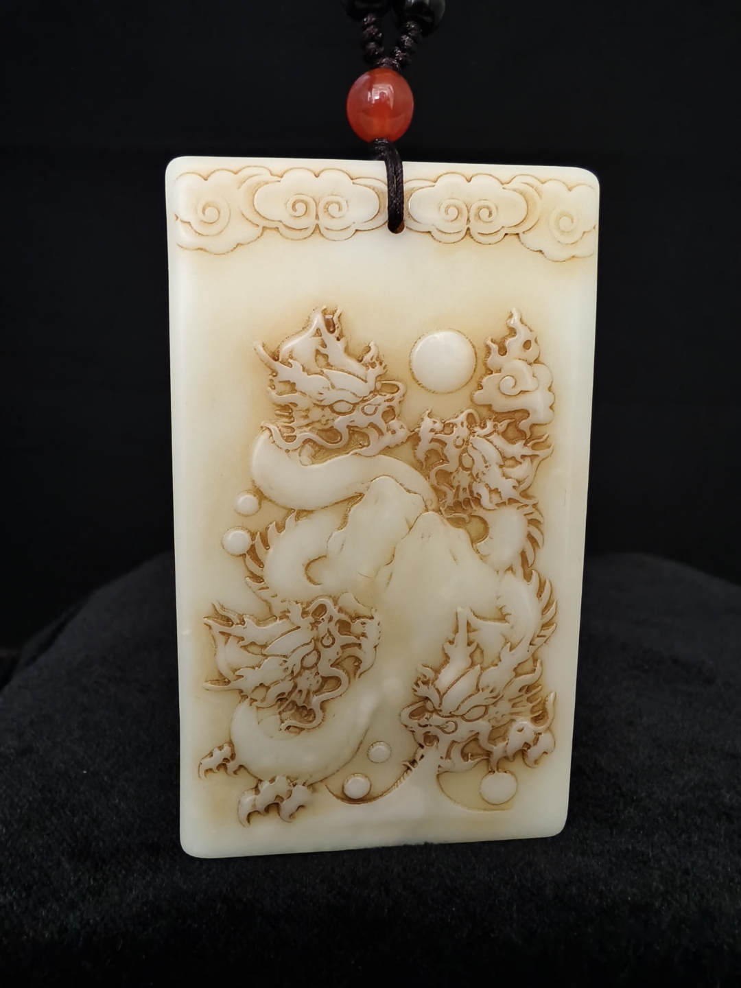 《九龙观音》皇帝御用至高无上的子冈牌