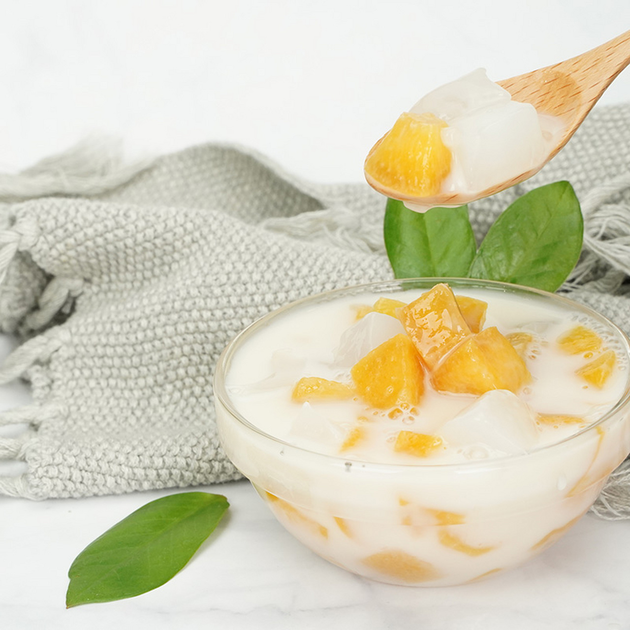 林家铺子的酸奶黄桃罐头,是酸奶控们的必备良品!