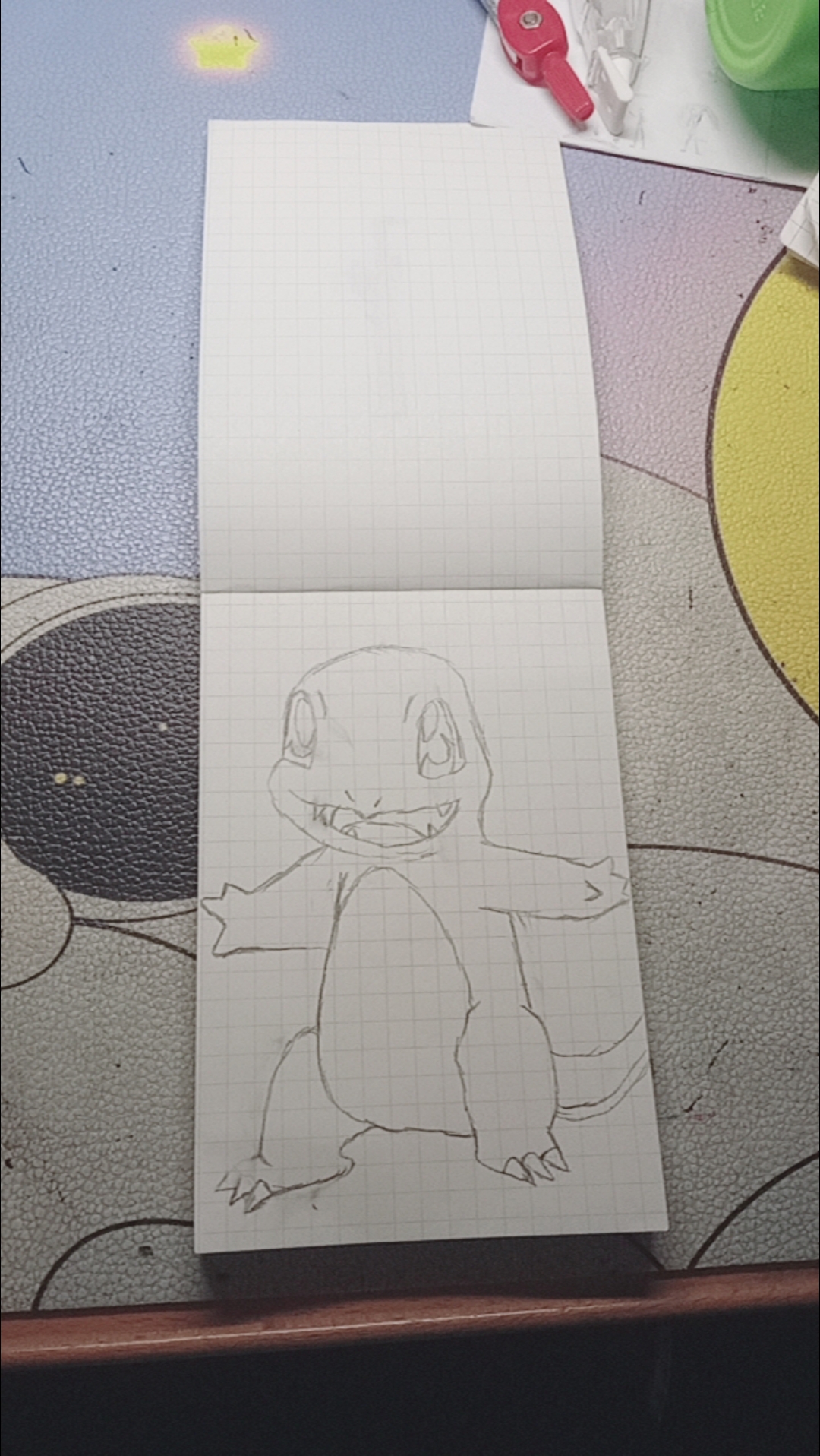 在家里用铅笔画的 一只小火龙.