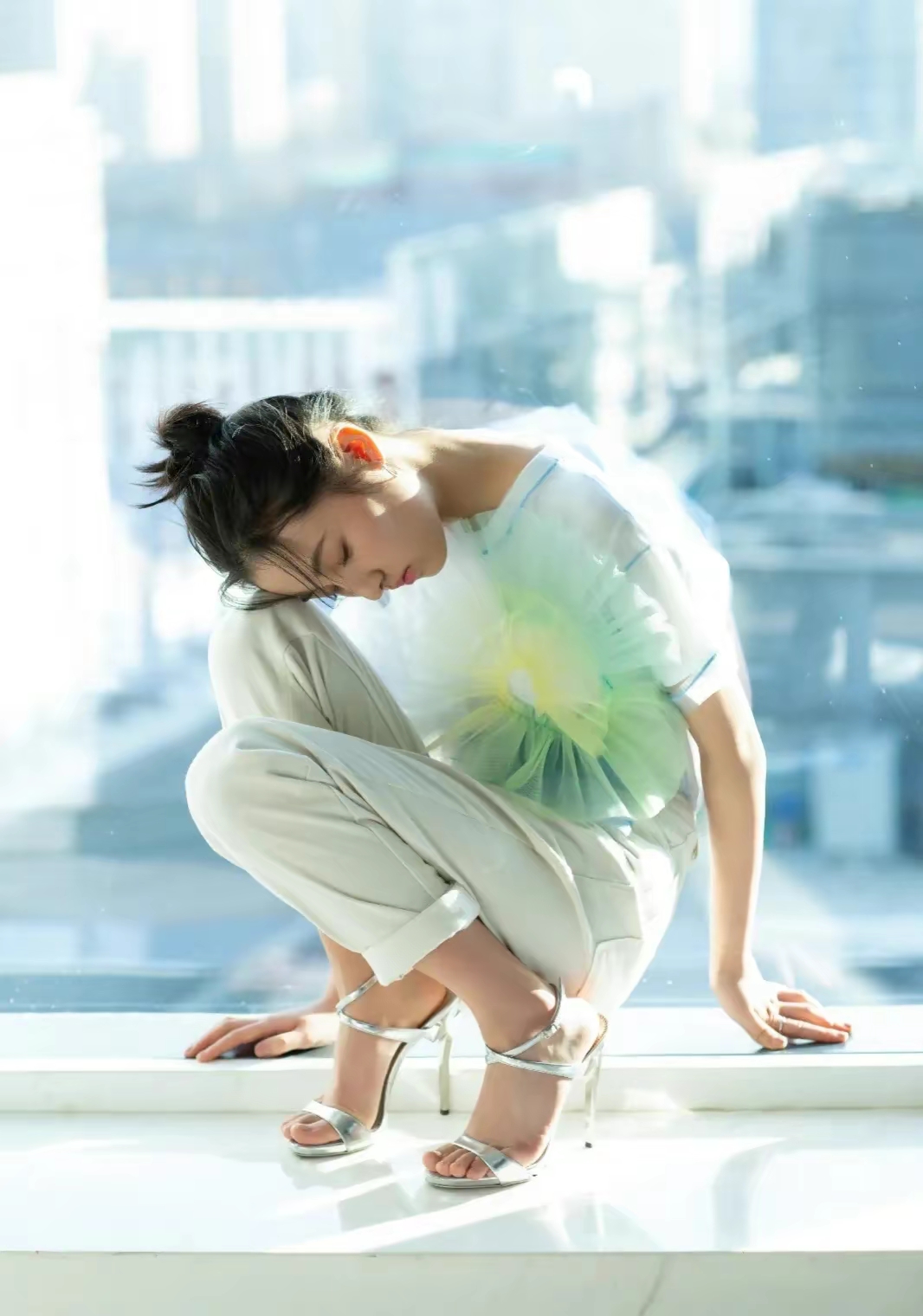 张子枫-(一字高跟美jio丫玉足) 当初被她的笑吓得不轻,都有阴影了[笑