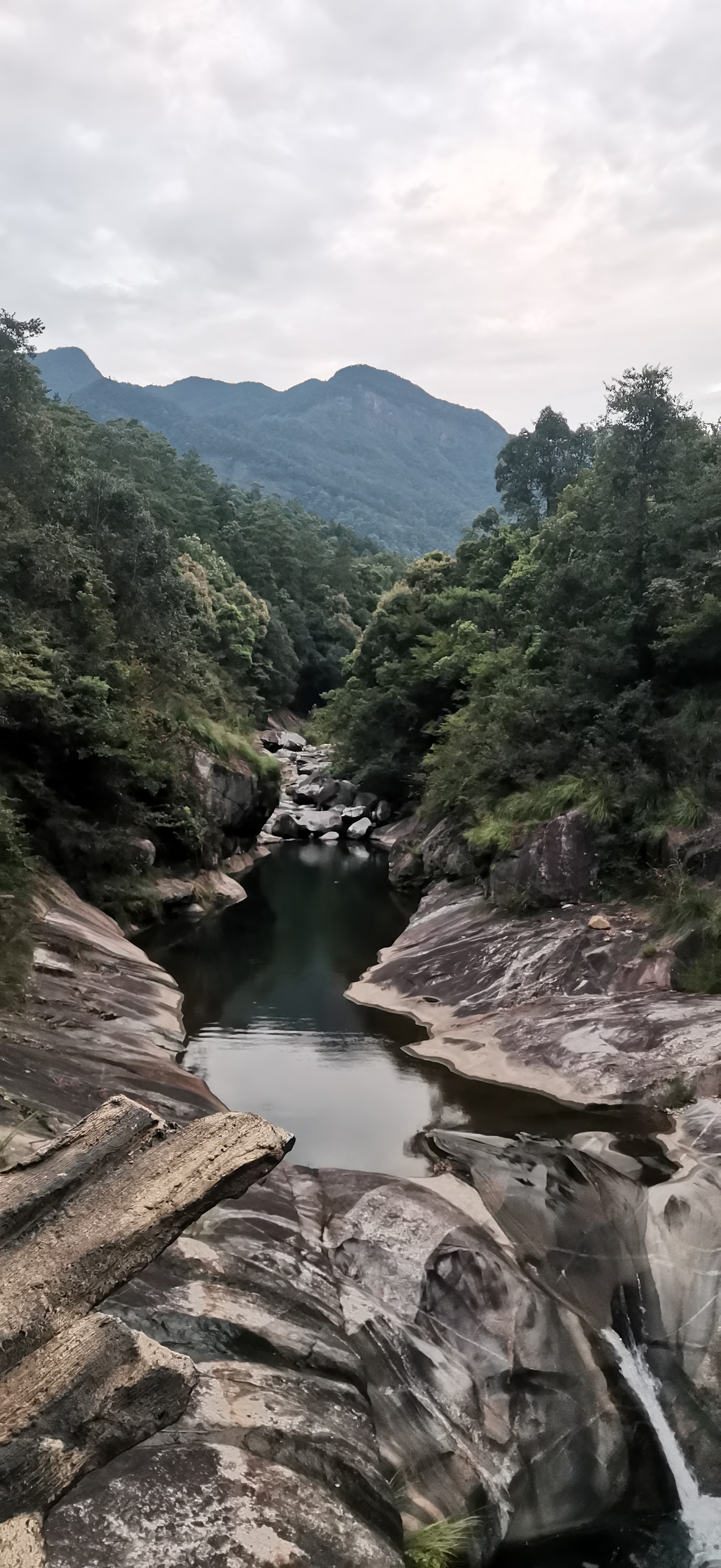 望庐山五老峰图片