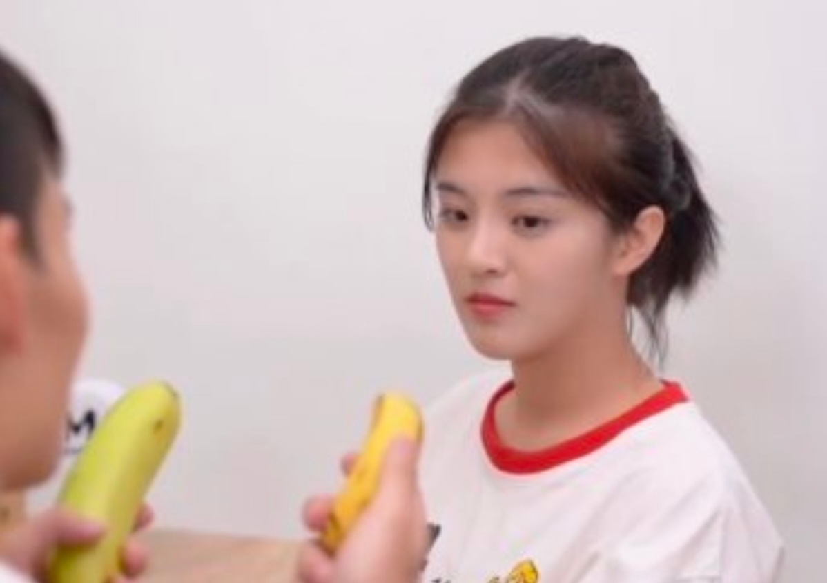 定格甜蜜瞬间# 兄妹蕉谈