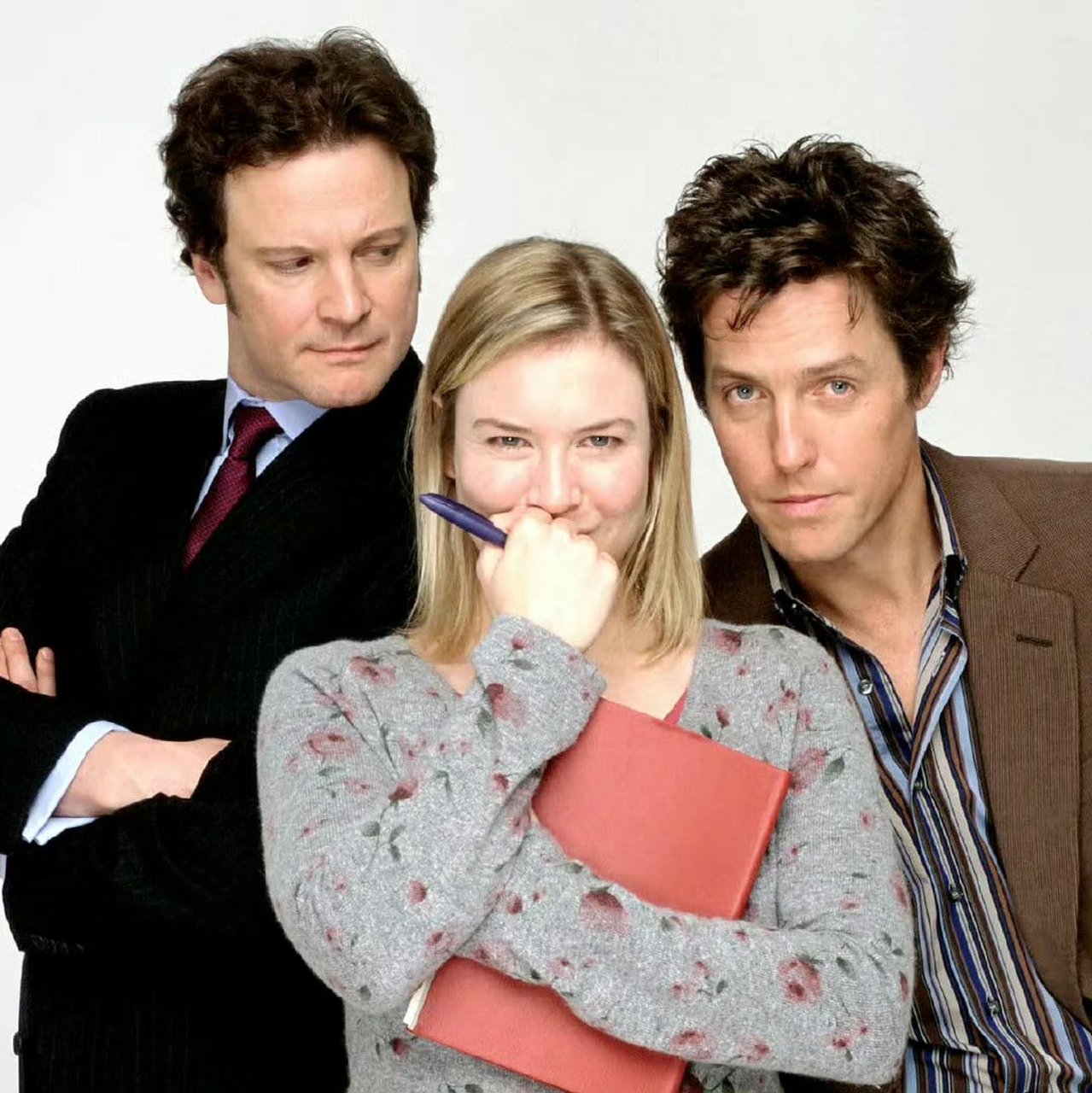 《每日邮报》报道:科林·费斯现身《bj单身日记4》伦敦片场,轻抚瑞妮