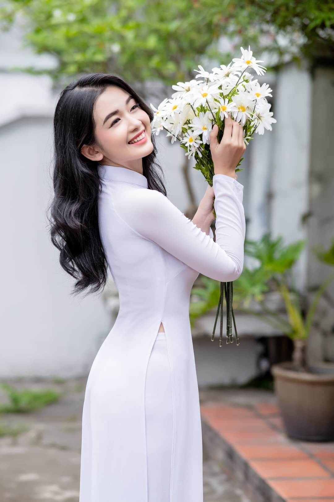 这就是与旗袍平分秋色的越南奥黛长裙