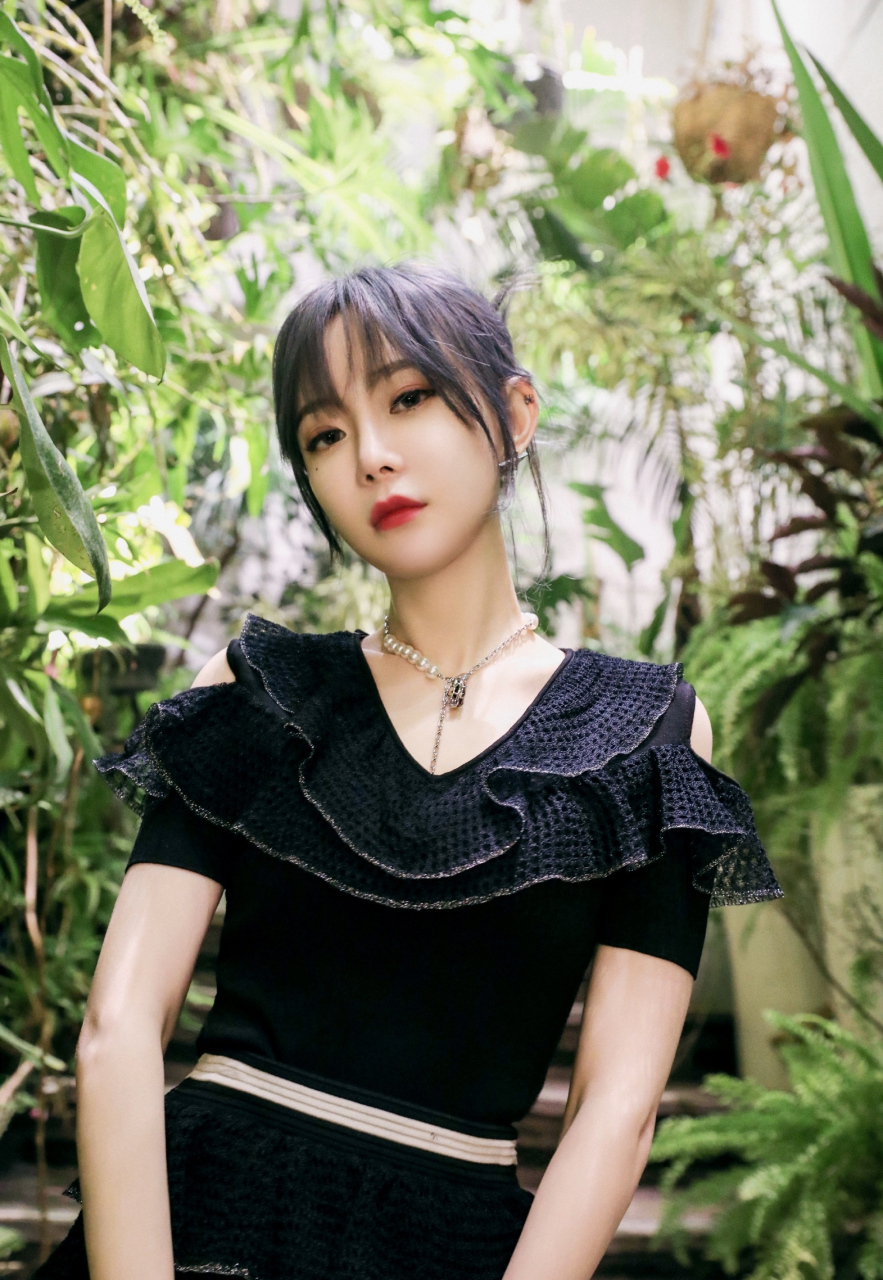 林西娅黑色蛋糕裙