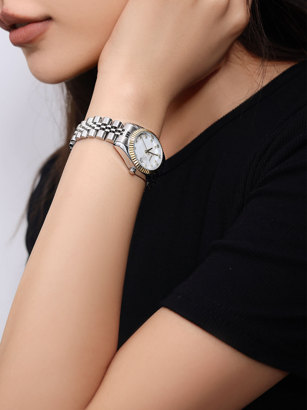 「高雅日志」轻奢精致手表9393th