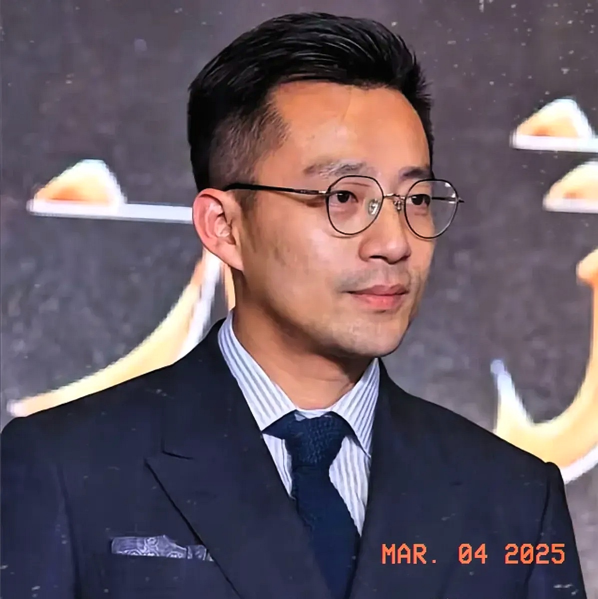 汪小菲去年还欠着前妻大s的530万没还清现在突然带着麻六记要冲回