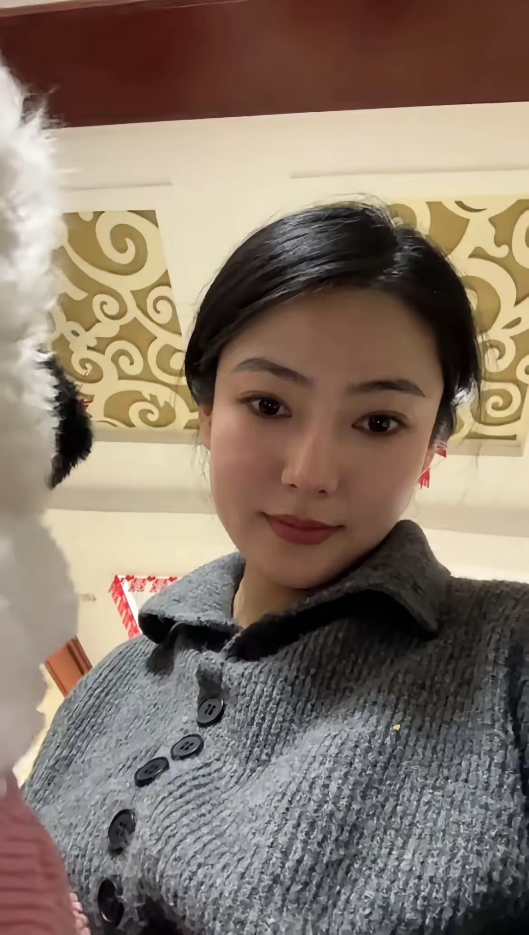 而且为什么总是吸面相老实的女人图片这女的面相看似老实但有点不