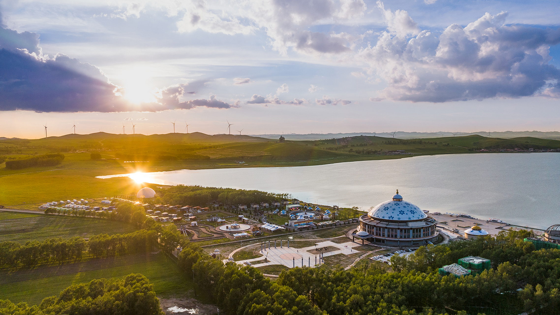 在这个春江水暖的季节,到河北坝上沽源县,不可错过的重头戏——首届