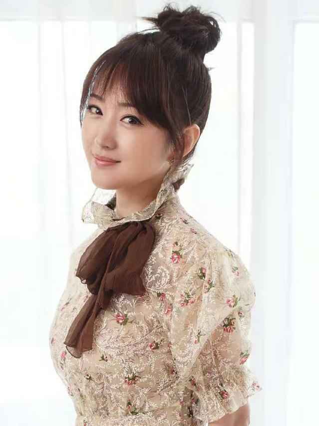 喜欢她那酥到骨子里的甜美嗓音,融到心坎里的温暖,流进心间的温情.