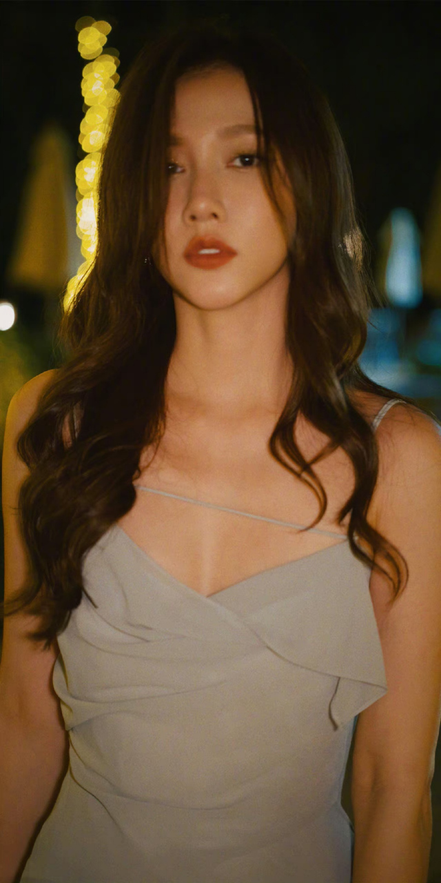 弦子# 性感妩媚,风情万种,酷感十足