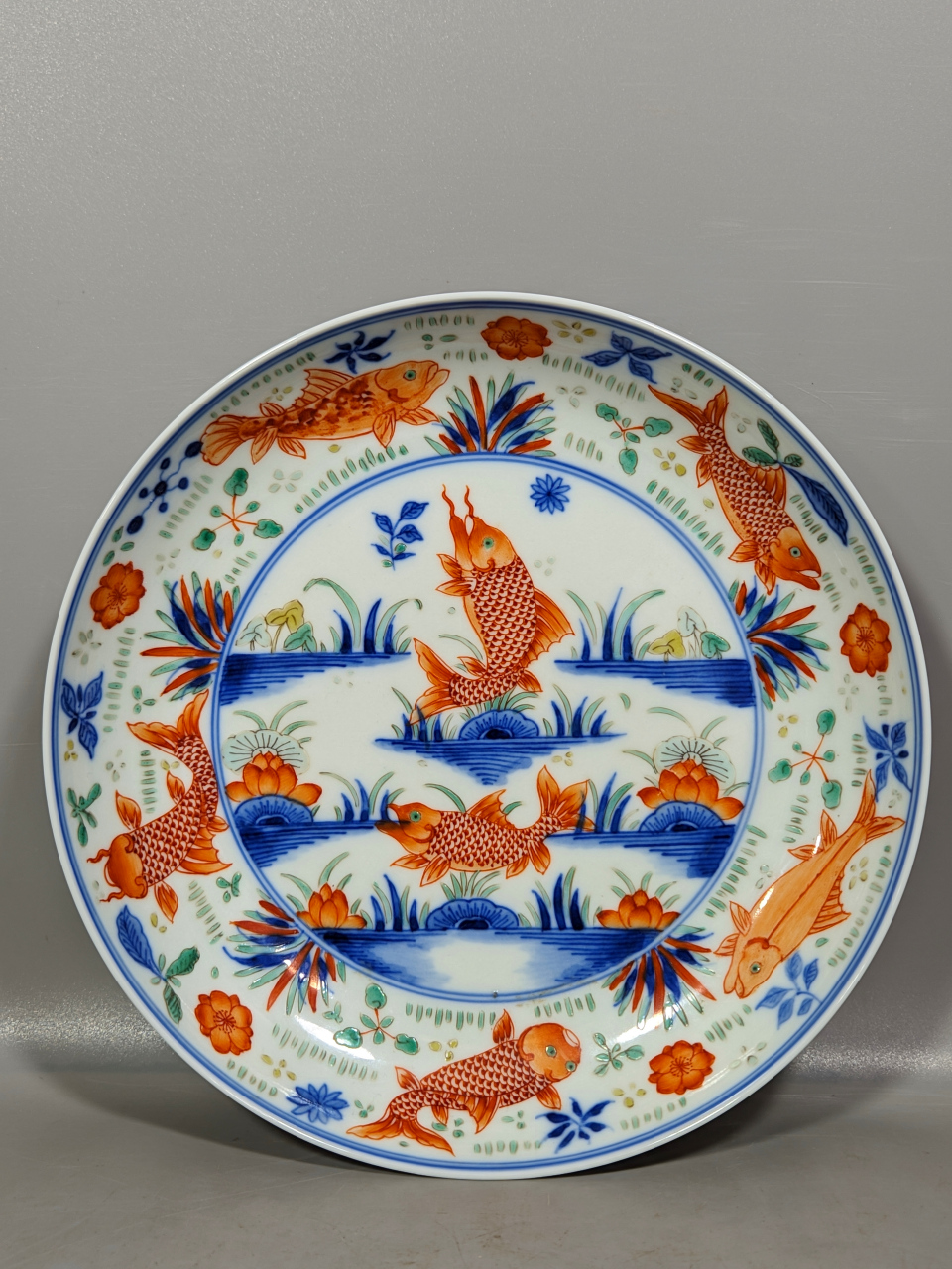 清,青花五彩鱼藻纹盘