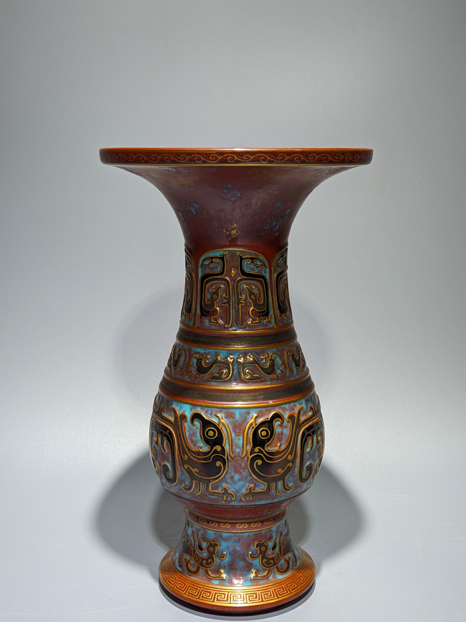 清,古铜釉浮雕描金夔凤纹花觚