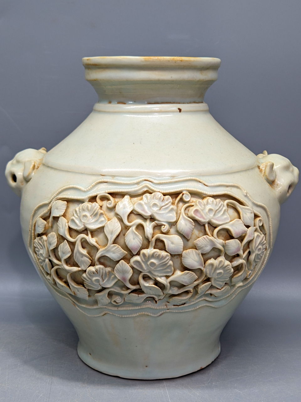 枢府釉捏花兽耳罐